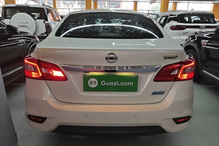 Used Nissan Sylphy 2019 1.6XV CVT Smart Connect Luxury Edition China VI Standard Rear