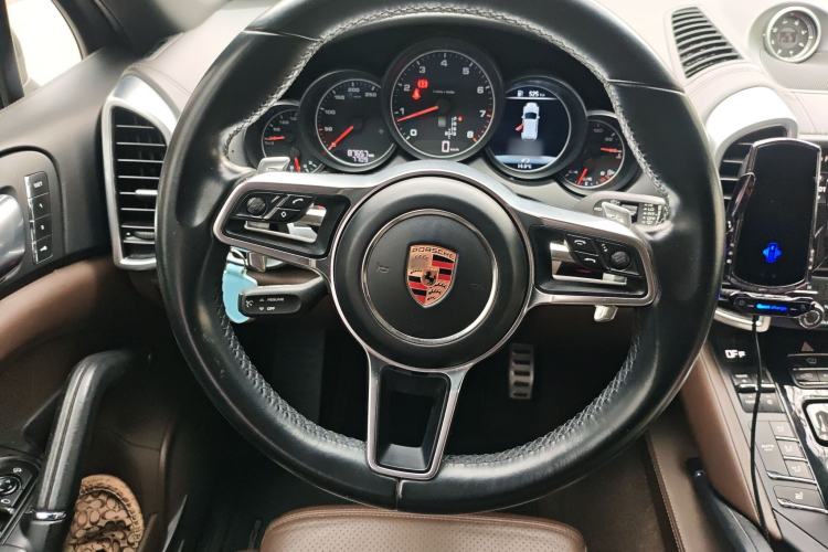 Used Porsche Cayenne 2016 Cayenne Platinum Edition 3.0T