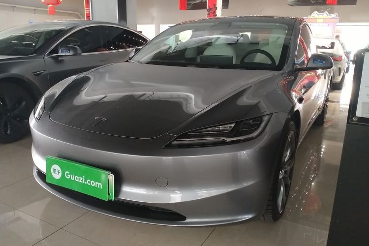 Used Tesla Model 3 2023 Long-Range All-Wheel-Drive Version