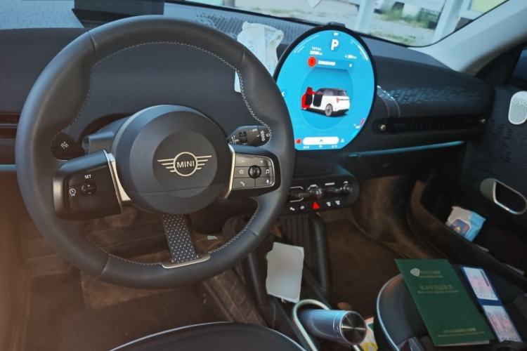 Used MINI Electric COOPER 2024 452km COOPER SE Artist
