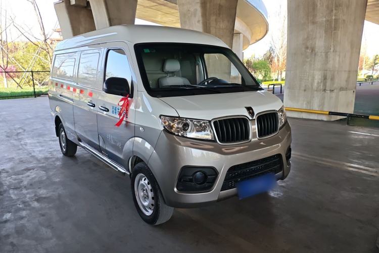 Used Jinbei New Hiace X30L 2022 1.5L Super Enjoyment Edition Air-Conditioning-Free Van China VI Standard SWC15M Exterior 1