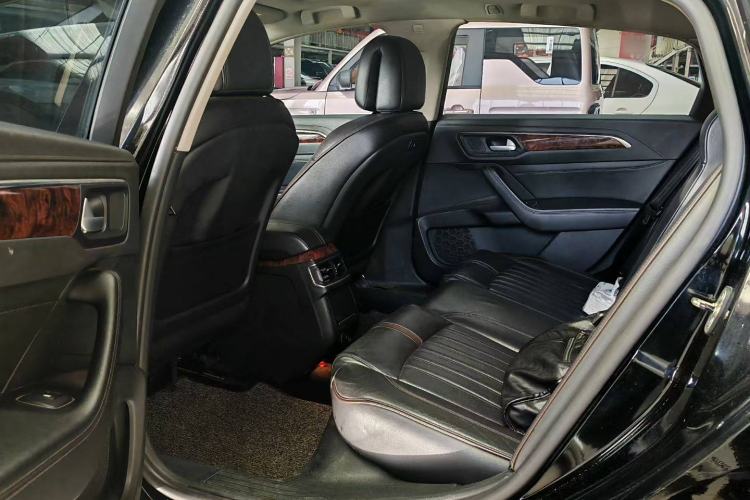 Used Dongfeng Aeolus A9 2016 1.8T Luxury Model
