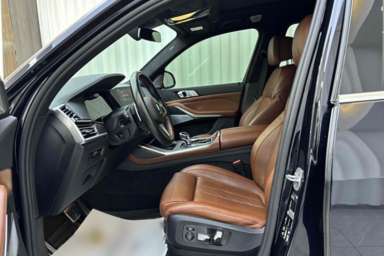 Used BMW X7 2020 xDrive40i Luxury M Sport Package