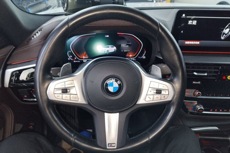 Used BMW 5 Series 2022 Second Facelift 530Li Leading Edition M Sport Package
