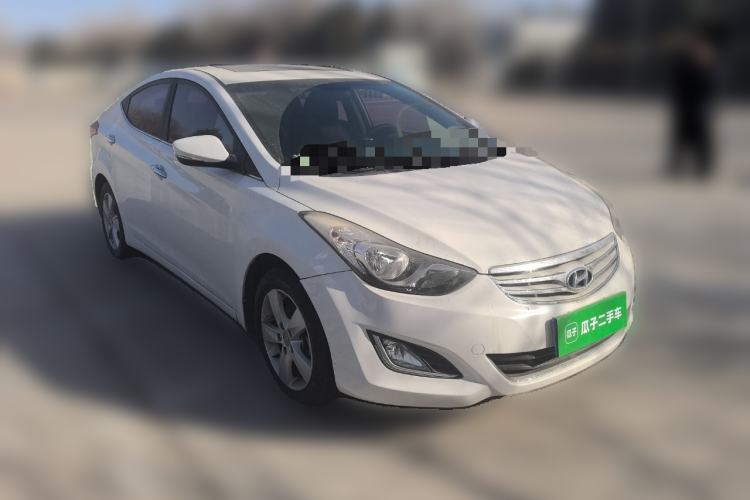 Used Hyundai Elantra (5th Generation / Langdong) 2013 1.6L Automatic Leading Model Front Right 45 Deg