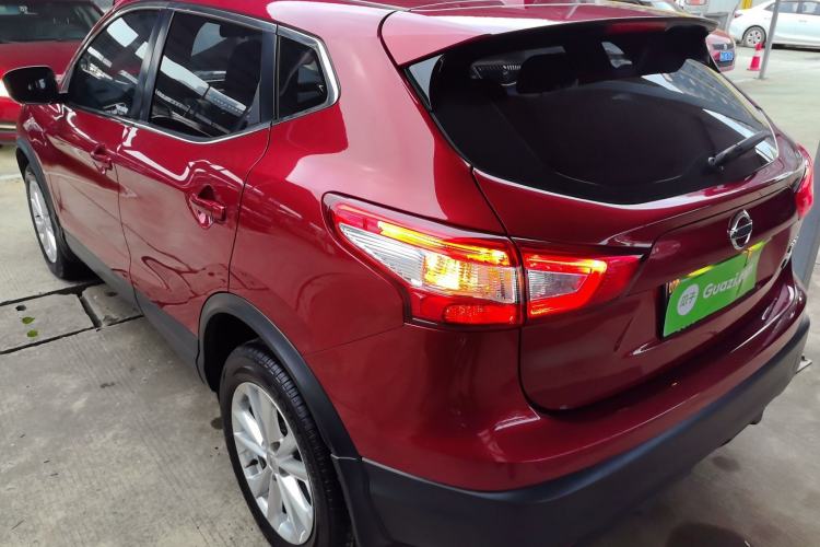 Used Nissan Qashqai 2016 2.0L CVT Elite Edition Rear Left 45 Deg