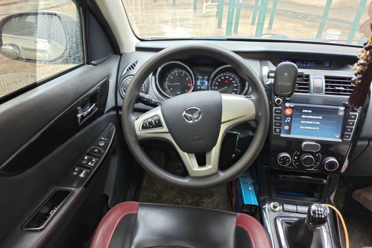 Used HYOSOW S3 2014 1.5L Comfort Version China IV Emission Standard Steering Wheel