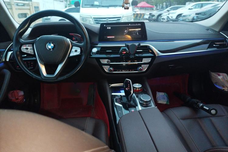 Used BMW 5 Series 2020 525Li Luxury Package Center Console