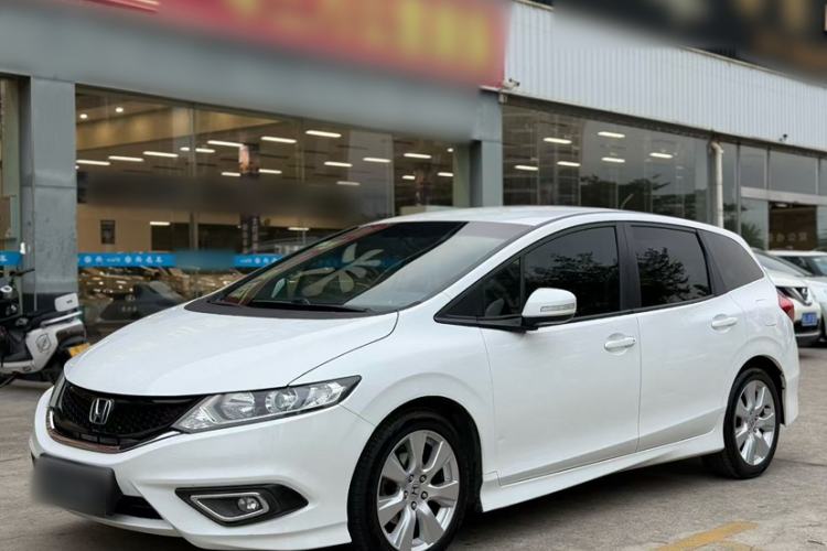 Used Honda Jade 2013 1.8L automatic Comfort version 5 seats