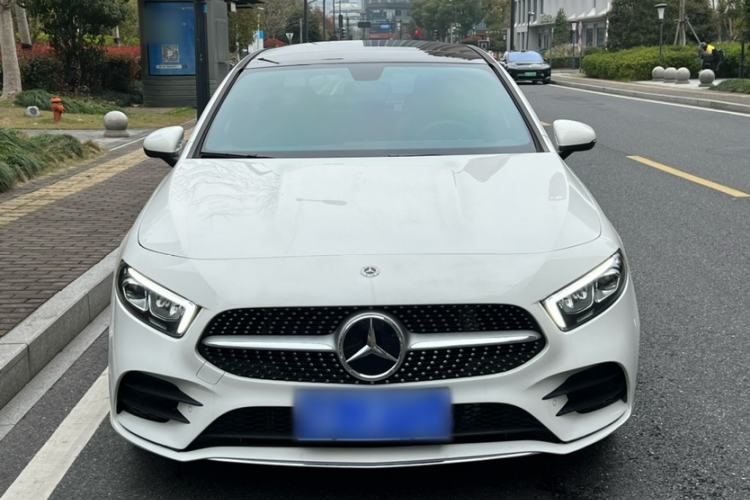 Used Mercedes-Benz A-Class 2022 Restyled A 200 L Sport Sedan Fashion Version
