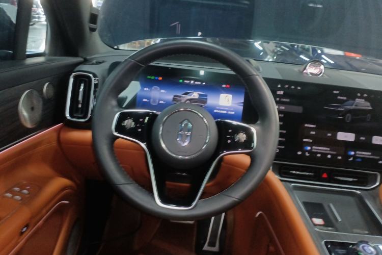 Used Hima AITO M9 2024 Range-Extended Ultra Version 42 kWh 6-Seater Model
