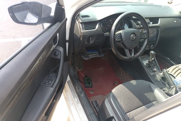 Used Skoda Octavia 2017 1.6L Automatic Smart Drive Edition