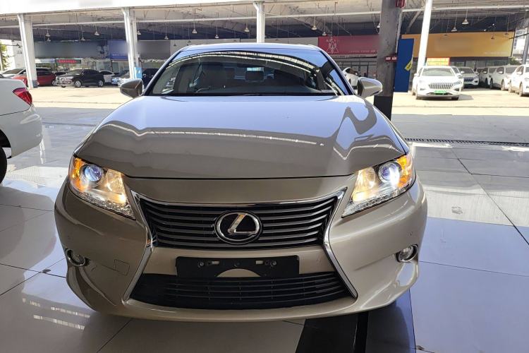 Used Lexus ES 2014 250 Elite Edition

