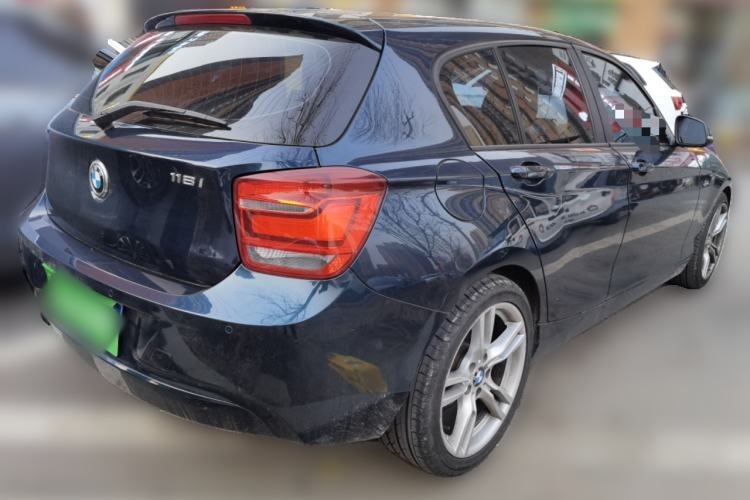 Used BMW 1 Series 2013 Facelifted 118i Leading Edition Rear Right 45 Deg