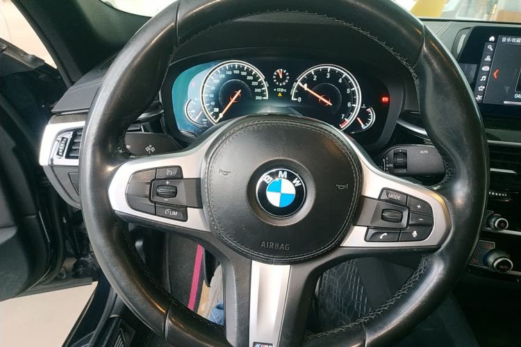 Used BMW 5 Series 2018 525Li M Sport Package