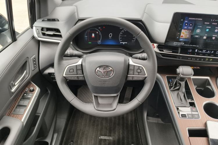 Used Toyota Granvia 2024 2.5L Hybrid Prestige PLUS Four-Wheel Drive Version Steering Wheel