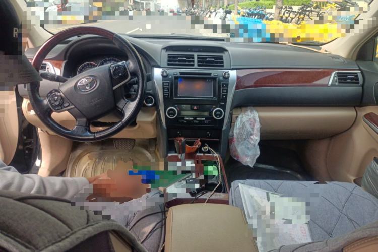 Used Toyota Camry 2012 2.5G Luxury Edition Center Console