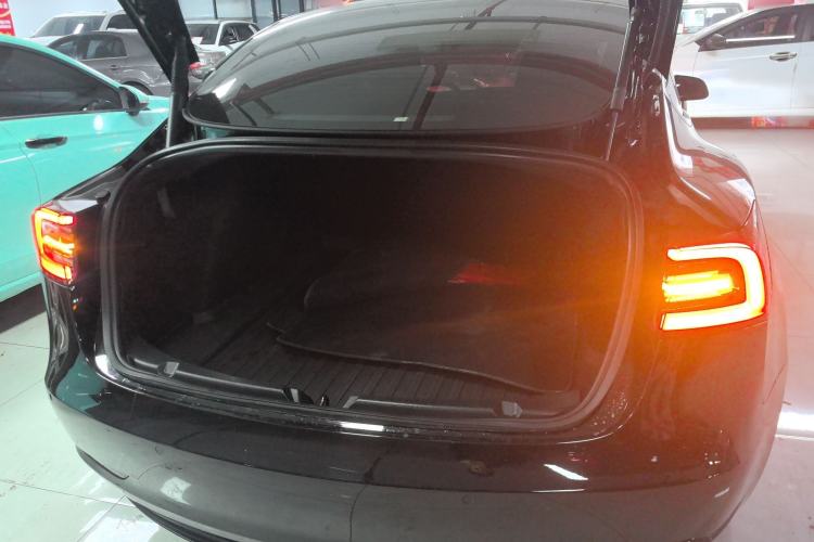 Used Tesla Model 3 2022 Rear-Wheel-Drive Version
