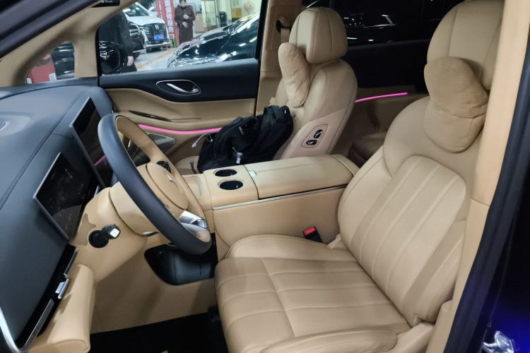 Used VOYAH Dream 2025 PHEV Four-Wheel Drive Prestige Qiankun Edition