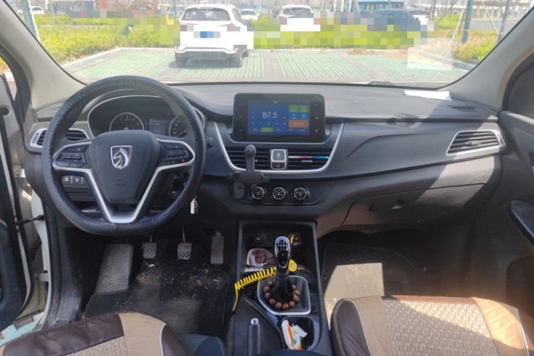Used Baojun 730 2019 1.5T Manual Fashion Model 7-seater China VI
