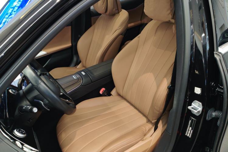 Used Mercedes-Benz E-Class 2024 E 300 L Luxury Model Left Front Seat