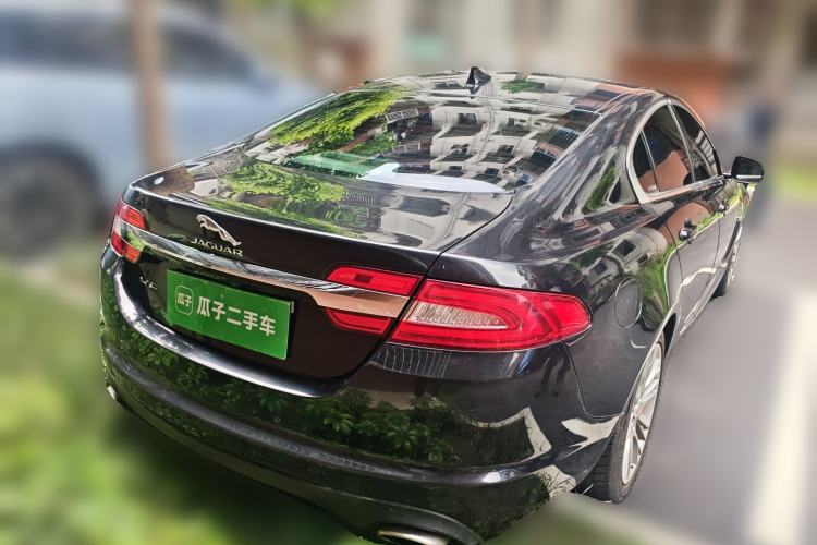 Used Jaguar XF 2014 XF 2.0T Luxury Edition Rear Right 45 Deg
