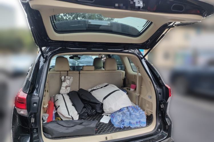 Used Toyota Highlander 2018 2.0T Four-Wheel Drive Luxury Version 7 Seats China VI Standard Trunk