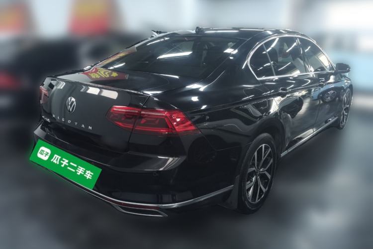 Used Volkswagen Magotan 2020 330TSI DSG Leading Model Rear Right 45 Deg