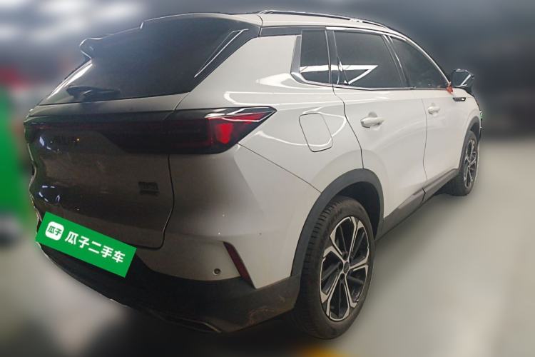 Used Dongfeng Aeolus Huge 2022 Mach Dual-Motor 1.5T MHD Dare-to-Dream Edition
