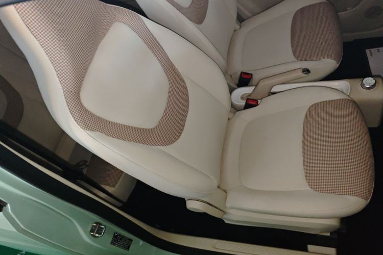Used Wuling Hongguang MINIEV 2024 3rd Generation 215km Advanced Version Right Front Seat