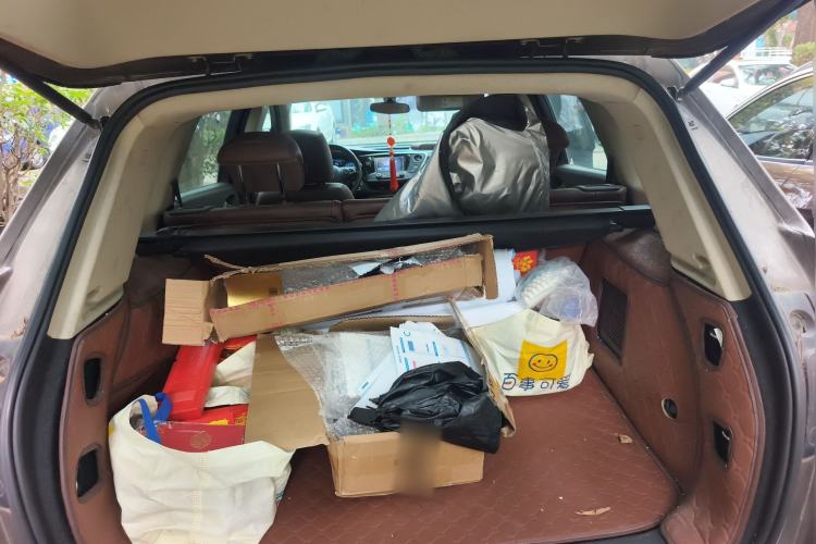 Used Buick Envision 2016 20T Two-Wheel-Drive Elite Model Trunk