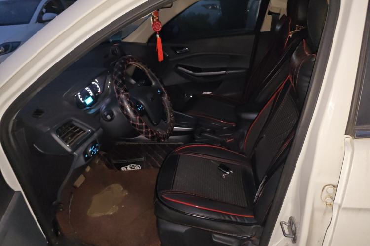 Used Ford Escort 2015 1.5L Automatic Fashion Model
