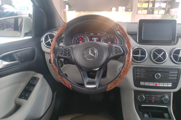 Used Mercedes-Benz B-Class 2015 B 200 Sport Edition