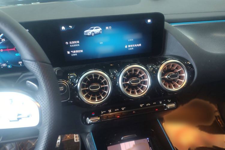 Used Mercedes-Benz EQA 2022 EQA 300 4MATIC Launch Edition
