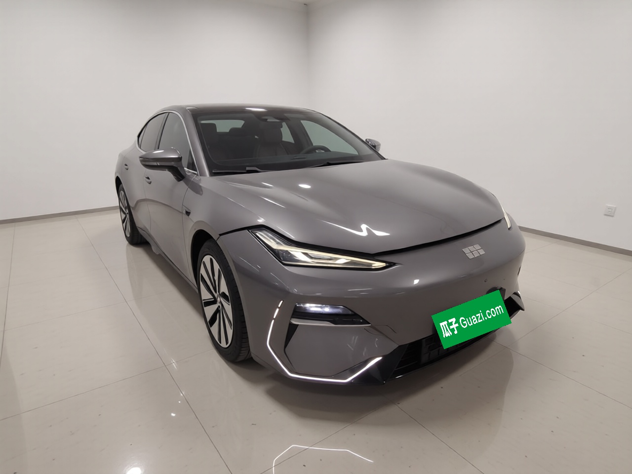 Geely Galaxy E8 2024 665 km Range Rear-Drive Starship Long-Range Version — снимка 3
