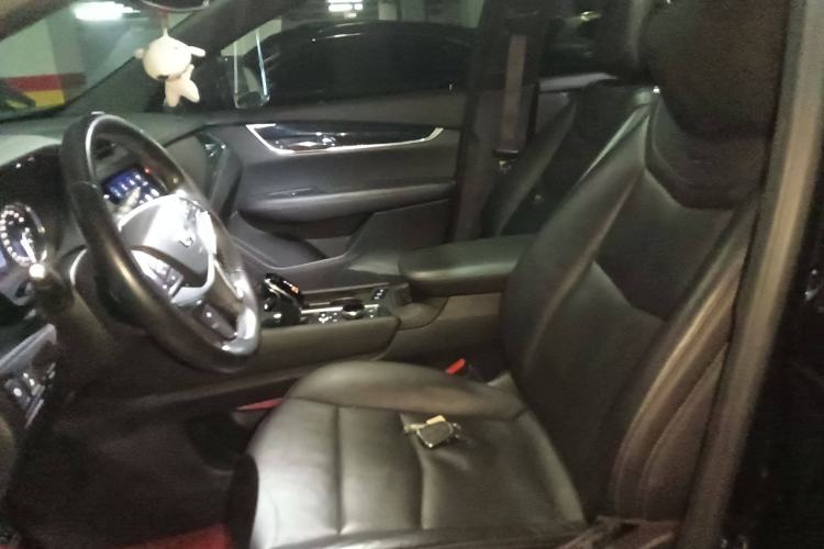 Used Cadillac XT5 2020 28T Luxury Version