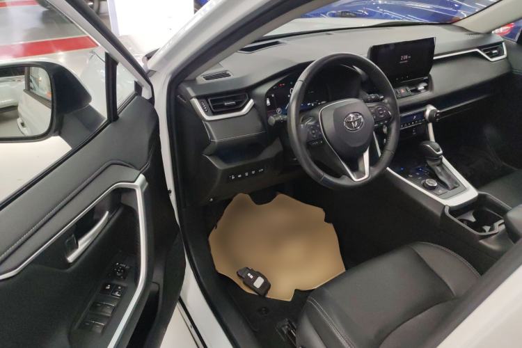 Used Toyota Wildlander 2023 Dual-Motor 2.5L E-CVT Four-Wheel Drive Prestige Edition Driver Seat