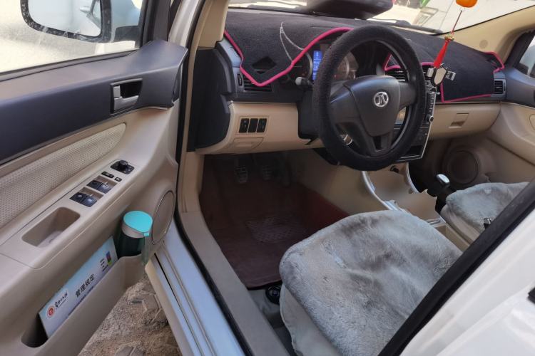 Used BAIC E Series 2013 Sedan 1.3L Manual Lotte Edition
