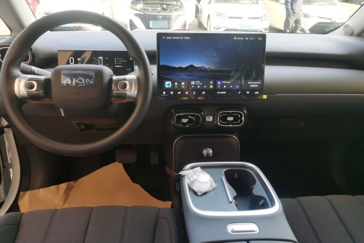 Used AION UT 2025 330 Starlight Edition
