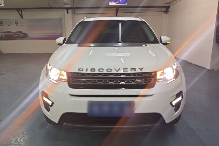 Used Land Rover Discovery Sport 2019 240 PS SE Version China VI Standard
