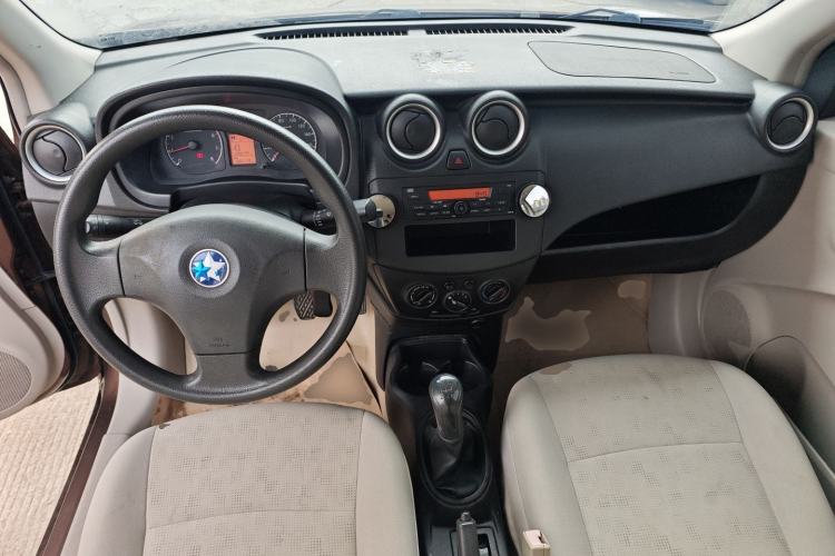 Used Venucia R30 2014 1.2L Manual Enjoyment Edition
