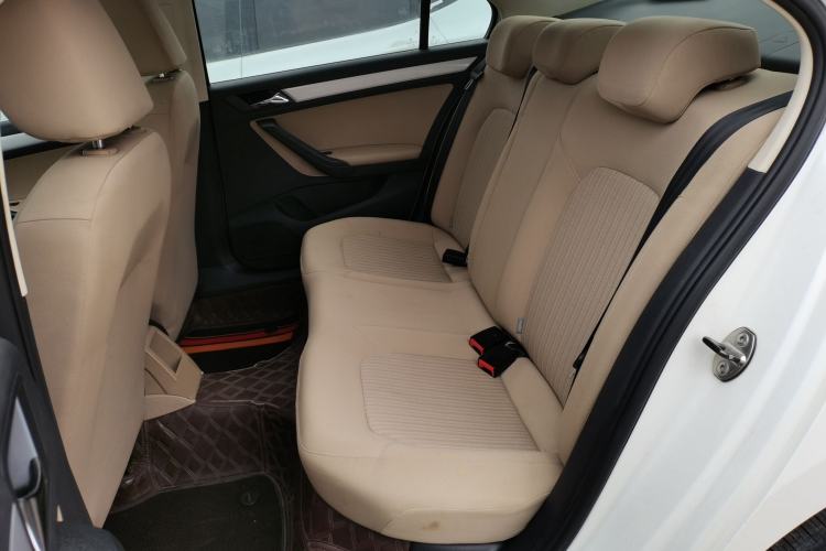 Used Volkswagen Jetta 2015 1.6L Manual Comfort Model Left Rear Seat