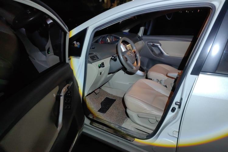 Used Toyota Verso 2014 Starlight 180E CVT Elite Edition Driver Seat