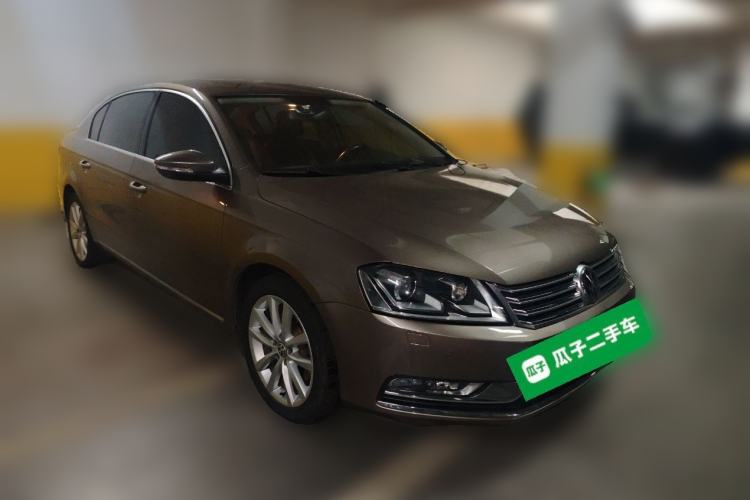 Used Volkswagen Magotan 2012 1.8TSI Prestige Model Front Right 45 Deg