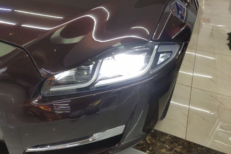 Used Jaguar XJ 2016 XJL 2.0T Two-Wheel-Drive Elegant Business Edition
