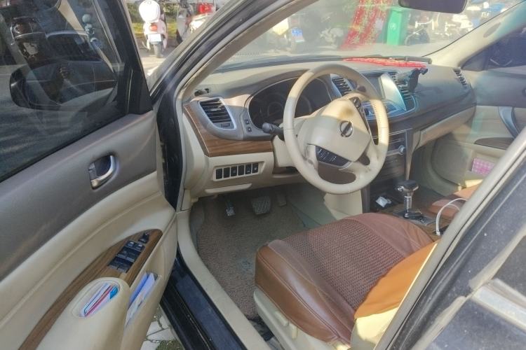 Used Nissan Teana 2011 Duke 2.5L XV Luxury Edition Driver Seat