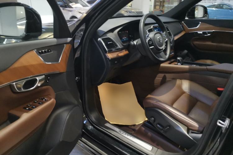 Used Volvo XC90 2023 B5 SmartDrive Luxury Edition 7 Seats