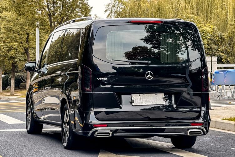 Used Mercedes-Benz Vito 2023 2.0T Elite Version 7 Seats