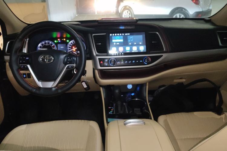 Used Toyota Highlander 2015 2.0T Two-Wheel Drive Elite Edition 5 Seats
