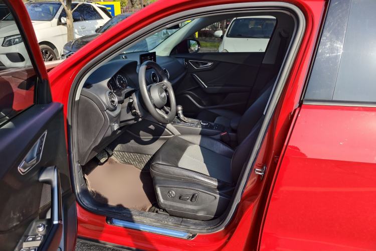 Used Audi Q2L 2021 35 TFSI Fashionable and Elegant Model Interior 2